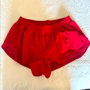 Lululemon Hotty Hot short 2.5”